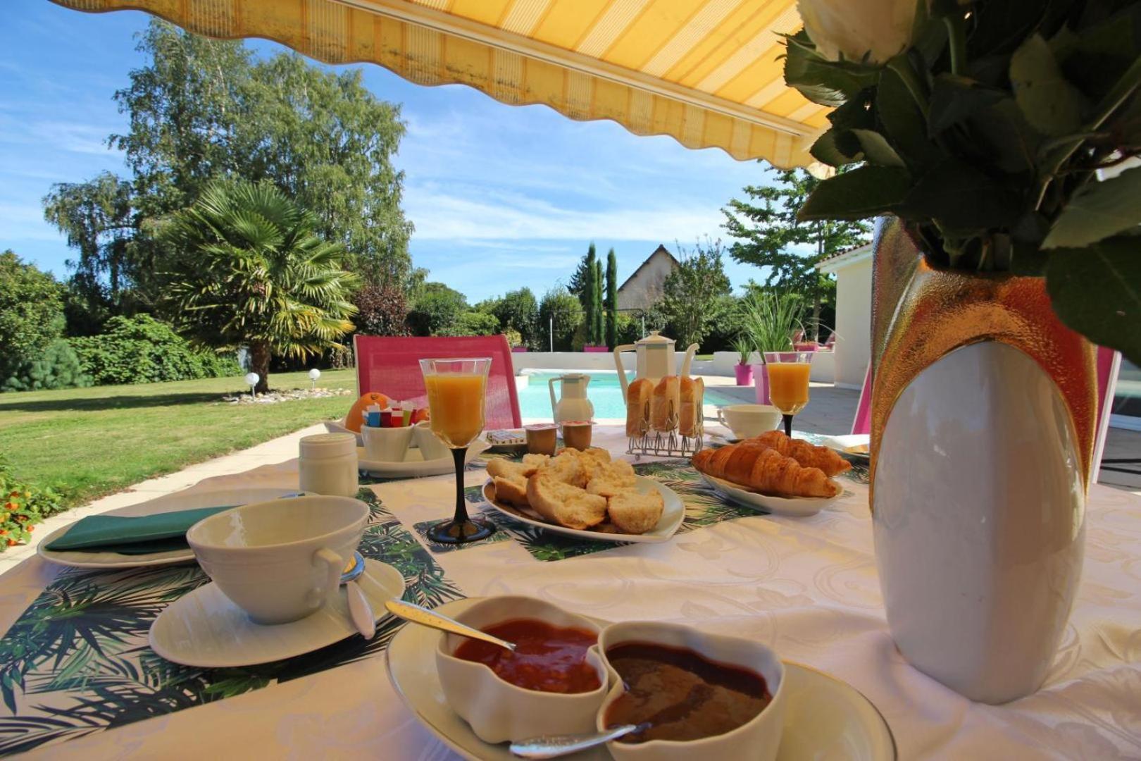 Les Carpes A Limoges Bed and Breakfast Εξωτερικό φωτογραφία