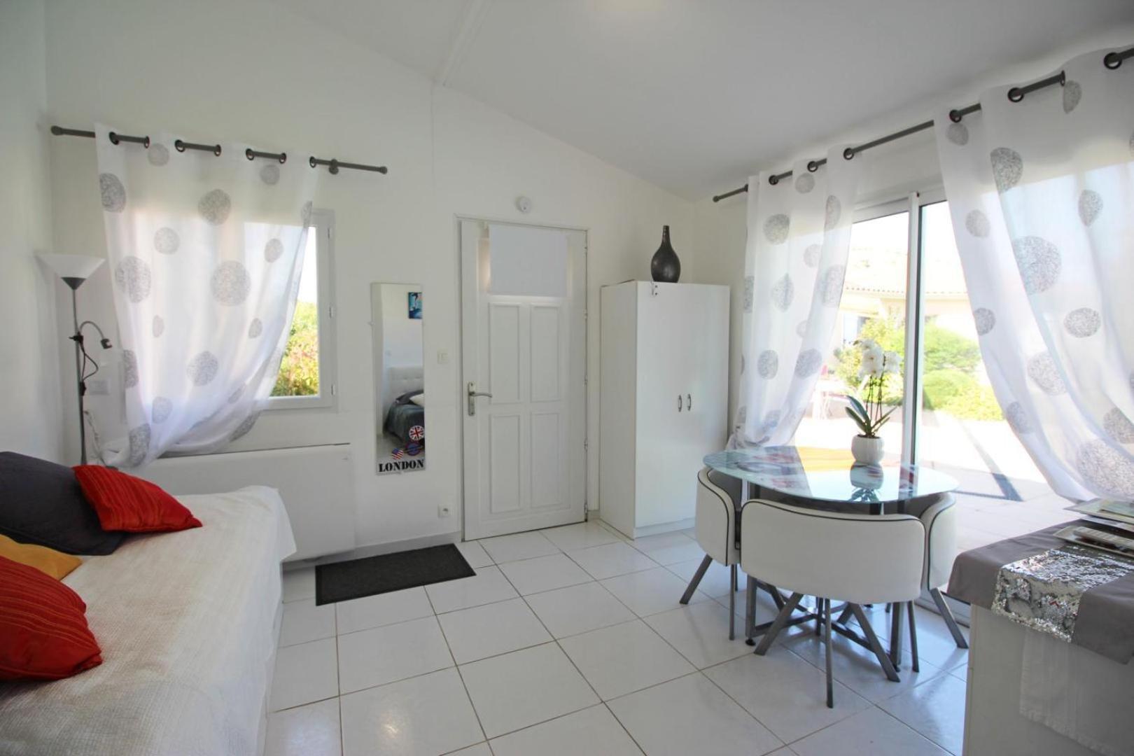 Les Carpes A Limoges Bed and Breakfast Εξωτερικό φωτογραφία