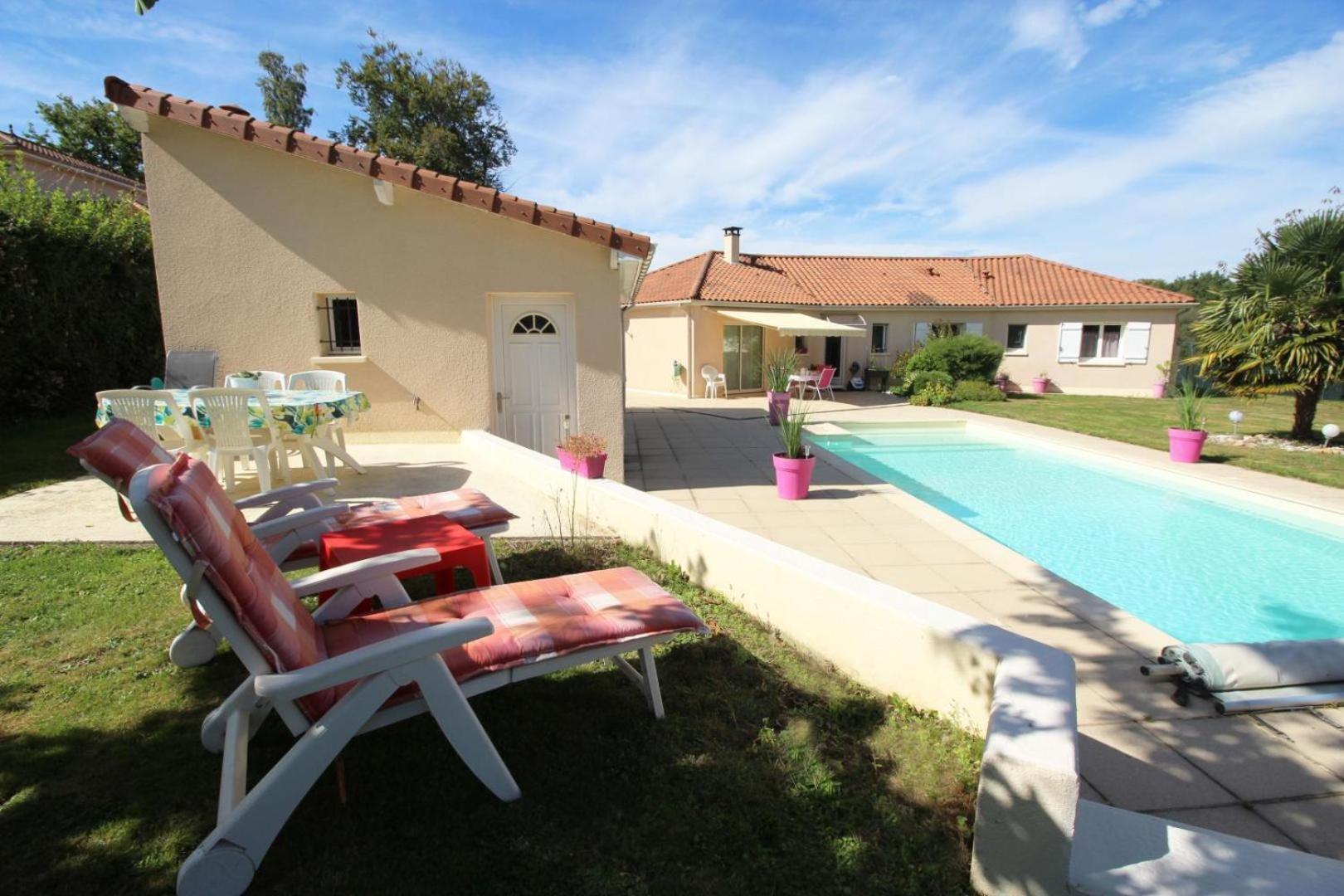 Les Carpes A Limoges Bed and Breakfast Εξωτερικό φωτογραφία